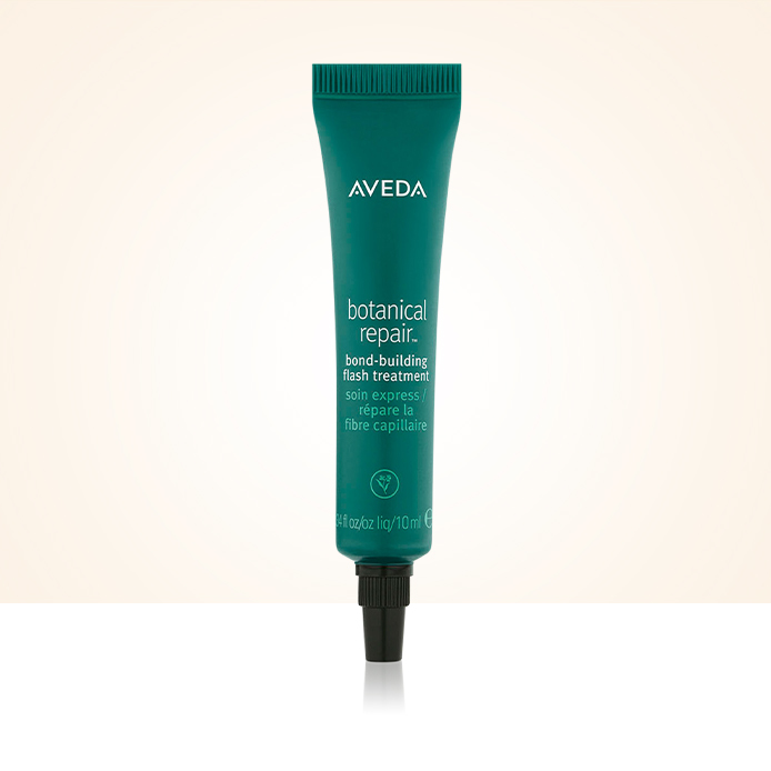 Újdonság és ajándék az Aveda-tól