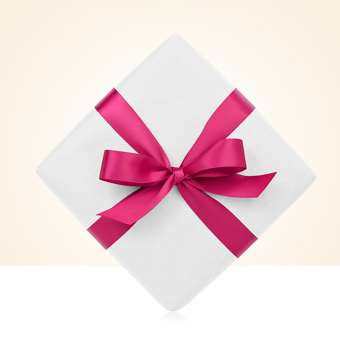 Mystery-Bag von Revolution als Geschenk