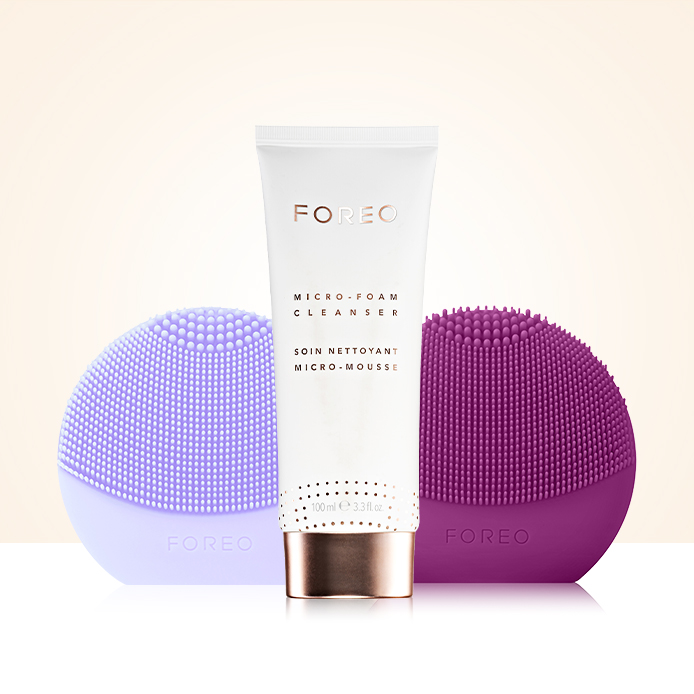 FOREO Cleansing Device or Foam as a Gift