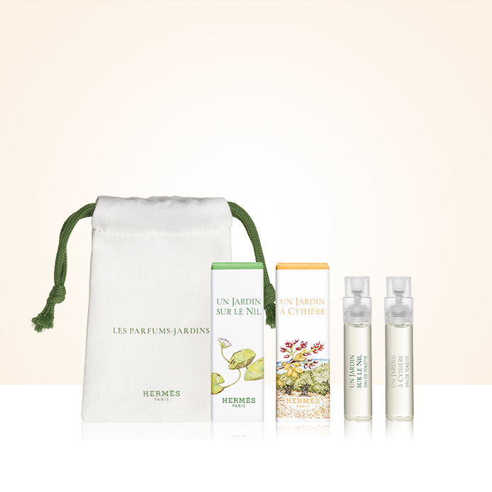 Free Delivery and a Gift With Hermès
