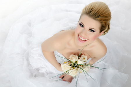 Preparação cosmética para o dia do casamento