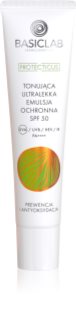 BasicLab Dermocosmetics Protecticus ultralekki fluid barwiący do skóry tłustej i mieszanej SPF 50+ 40 ml