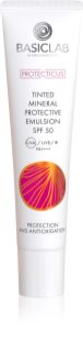 BasicLab Dermocosmetics Protecticus schützende Emulsion für empfindliche Haut mit Neigung zu Rötungen SPF 50+ 40 ml
