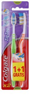Colgate Zig Zag Medium medium fogkefék 2 db 2 db