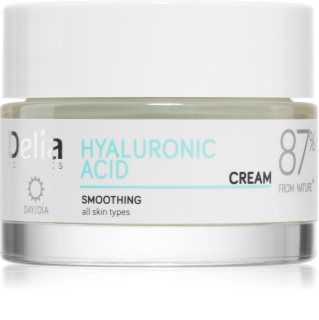 Delia Cosmetics Hyaluronic Acid crema hidratante y alisante para rostro con ácido hialurónico 50 ml