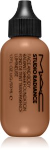 MAC Cosmetics Studio Radiance Face and Body Radiant Sheer Foundation könnyű alapozó arcra és testre árnyalat C6 50 ml