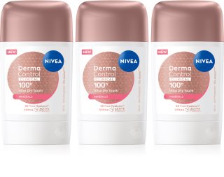 NIVEA Derma Control Clinical Ultra Dry ensemble