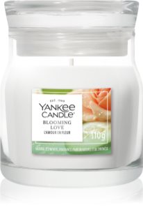 Yankee Candle Blooming Love illatgyertya Signature 110 g
