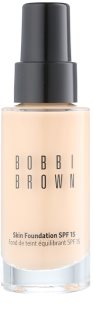 Bobbi Brown Skin Foundation base hidratante SPF 15