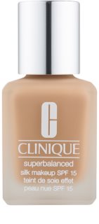 Clinique Superbalanced Silk копринено нежен фон дьо тен SPF 15