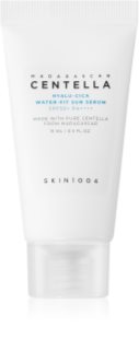 SKIN1004 Madagascar Centella Hyalu-Cica Water-Fit Sun Serum sérum protetor com efeito hidratante