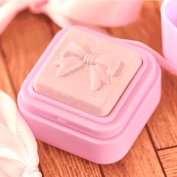 essence FaBOWlous iluminator - 1 | YEO