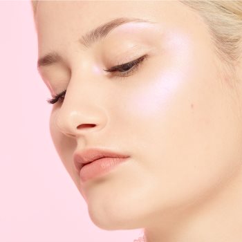 L’Oréal Paris Wake Up & Glow Light From Paradise iluminator - 1 | YEO