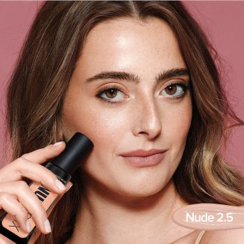 Nudestix Tinted Cover Machiaj usor cu efect de luminozitate pentru un look natural - 1 | YEO