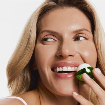 SUNEWMED+ Pear Kiss Moisturizing Lip Balm Balsam de buze hidratant unt de shea SUNEWMED+ Pear Kiss Moisturizing Lip Balm Balsam de buze hidratant unt de shea - Sellmag.ro