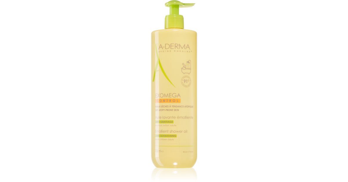 Um shampoo de espuma exomega A-Derma