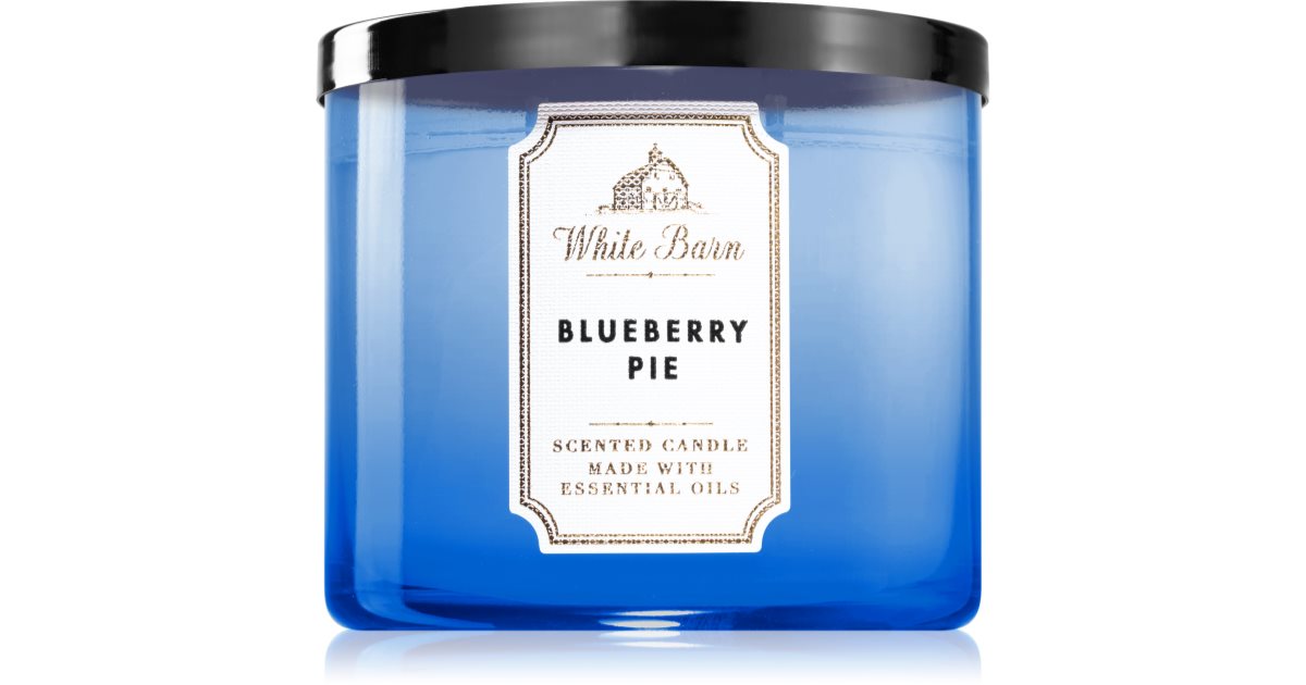 Bath & Body Works Blueberry Pie scented candle I. notino.co.uk