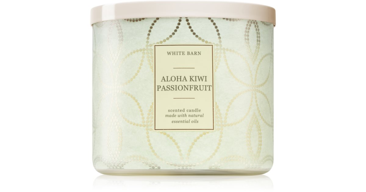 Bath & Body Works Aloha Kiwi Passionfruit scented candle notino.co.uk