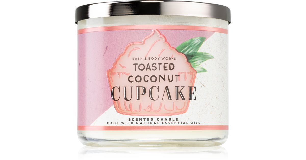 Bath & Body Works Toasted Coconut Cupcake scented candle | notino.ie