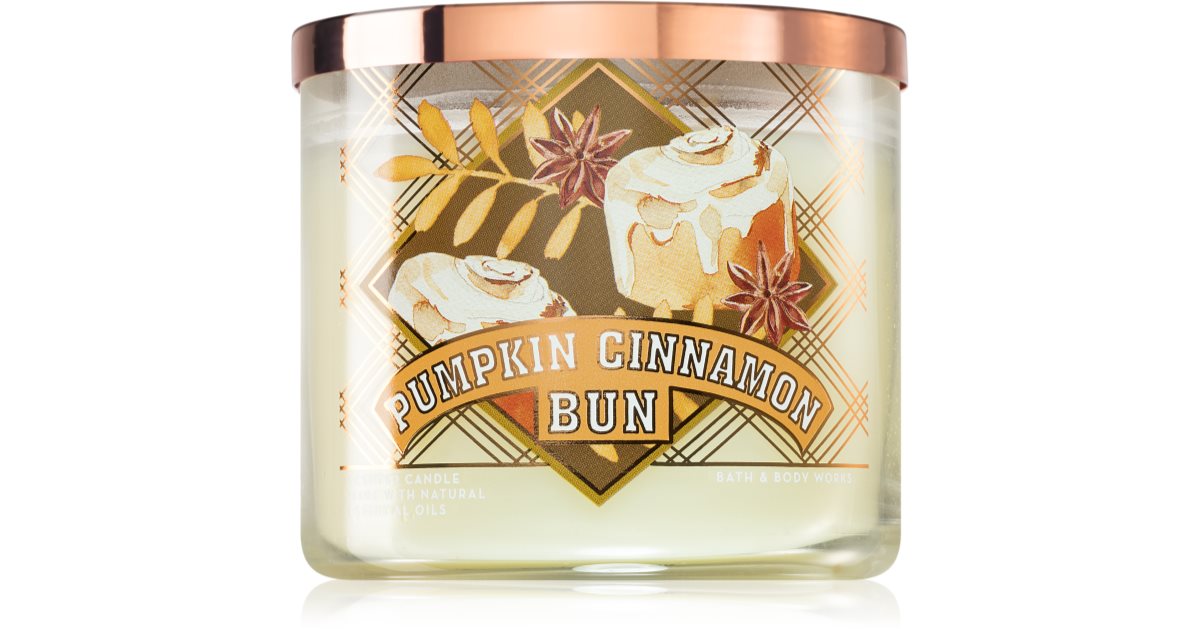 Bath & Body Works Pumpkin Cinnamon Bun scented candle notino.co.uk