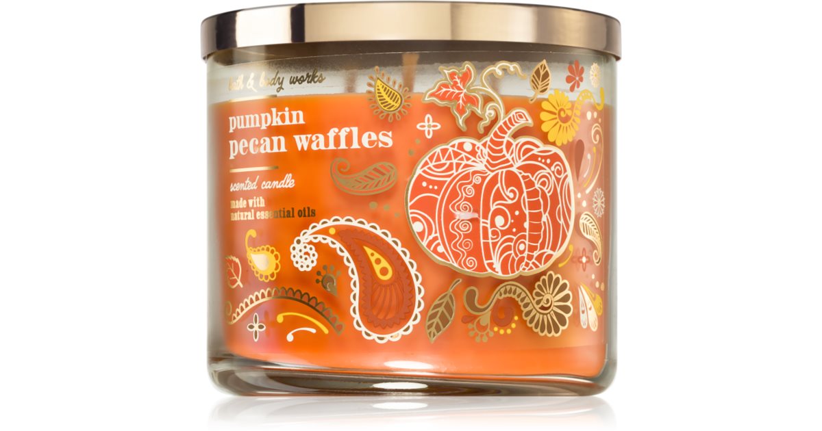 Bath & Body Works Pumpkin Pecan Waffles scented candle notino.co.uk