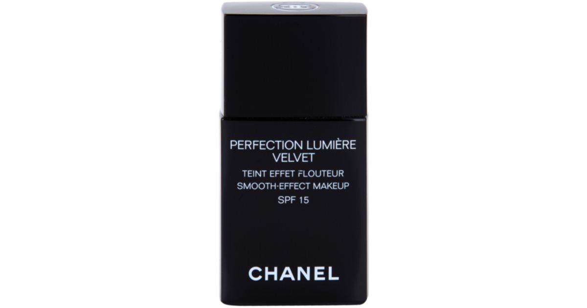 Chanel Perfection Lumière Velvet Velvet Foundation for a Matte