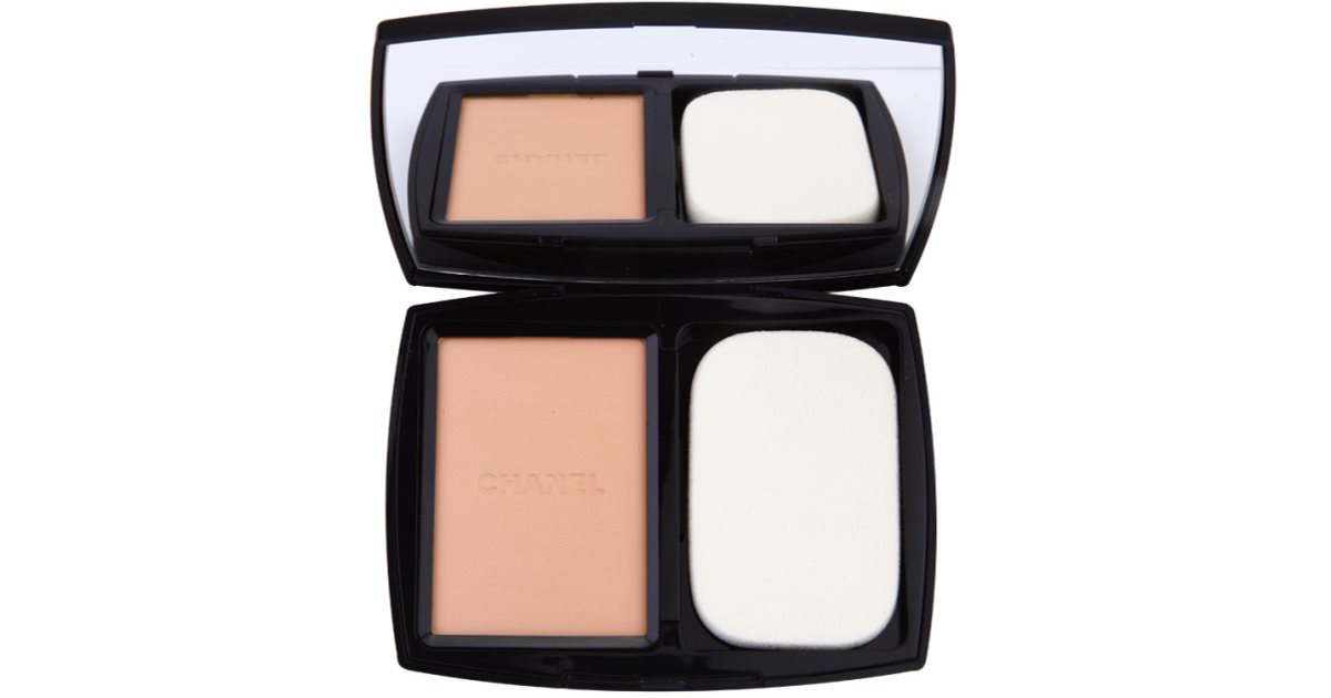 CHANEL VITALUMIÈRE COMPACT DOUCEUR 10 BE Vitalumière Compact Douceur - Chanel