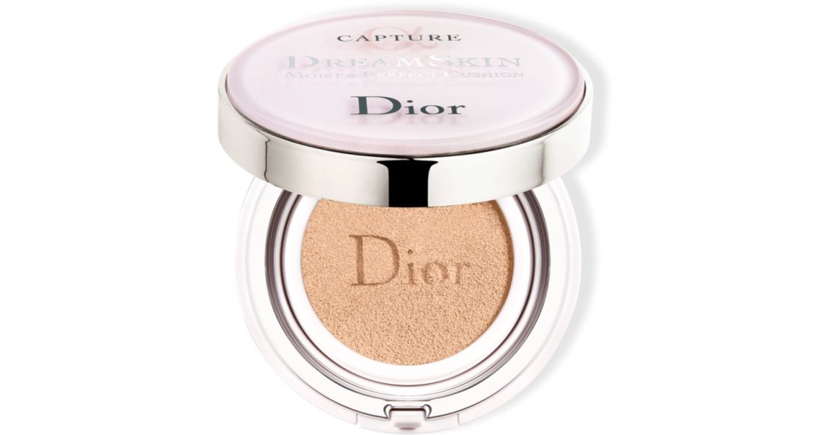 DIOR Capture Dreamskin Moist Perfect Cushion hydrating cushion