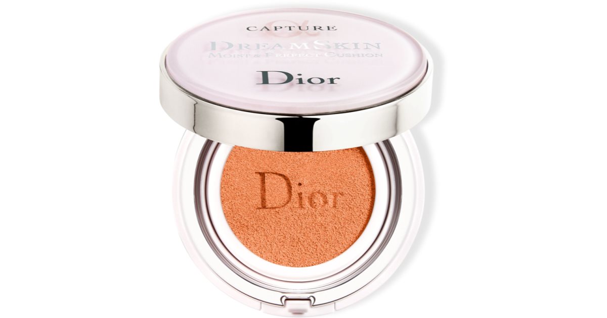 DIOR Capture Dreamskin Moist Perfect Cushion hydrating cushion