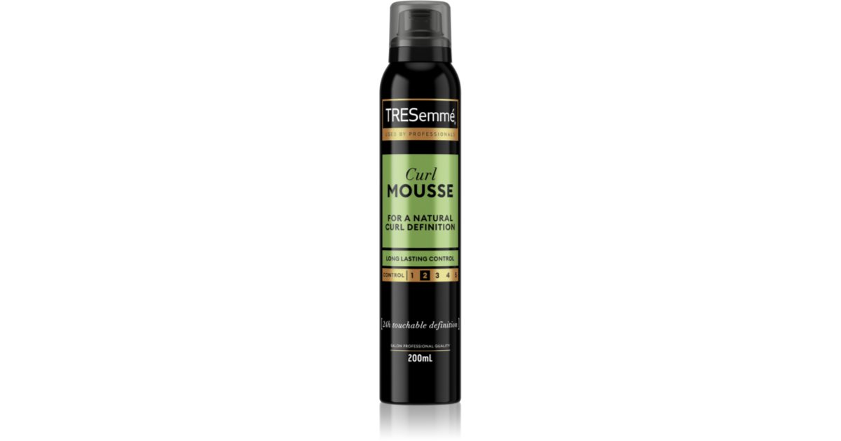 TRESemmé Botanique Cactus Water & Coconut mousse coiffante pour cheveux