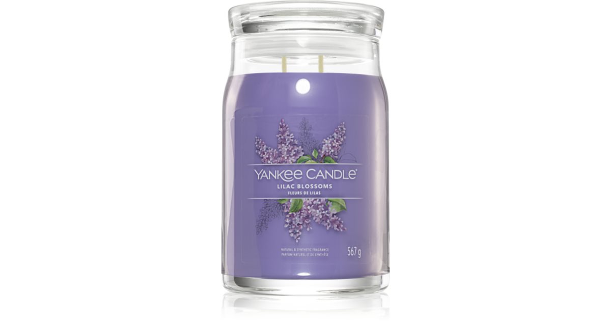 Yankee Candle Lilac Blossoms scented candle I. Signature notino.co.uk