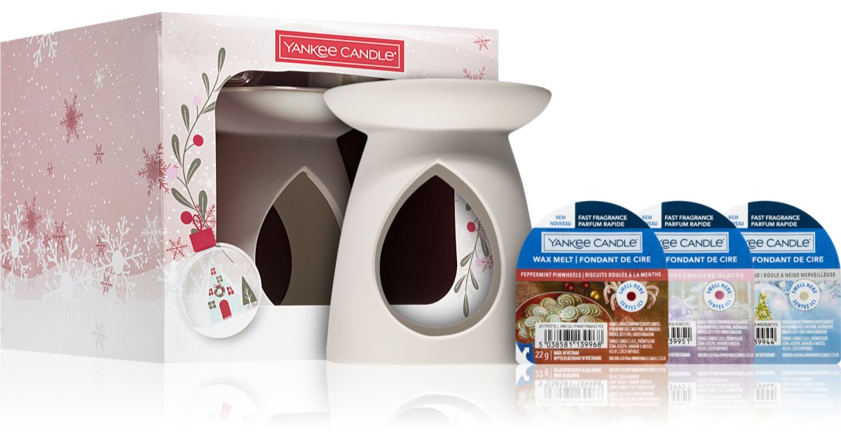 Yankee Candle Snow Globe Wonderland Aromalamp & 3 Wax Melts notino.ru